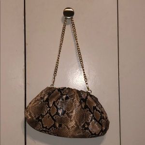 Super cute snake print bag!